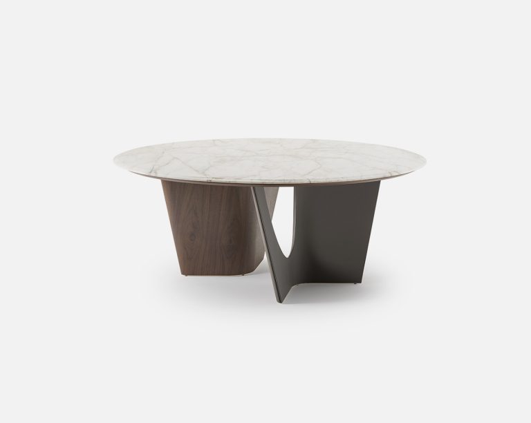 Pinnacle Round Table